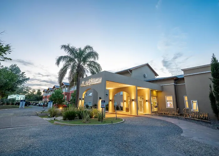 Howard Johnson Plaza Villa Carlos Paz